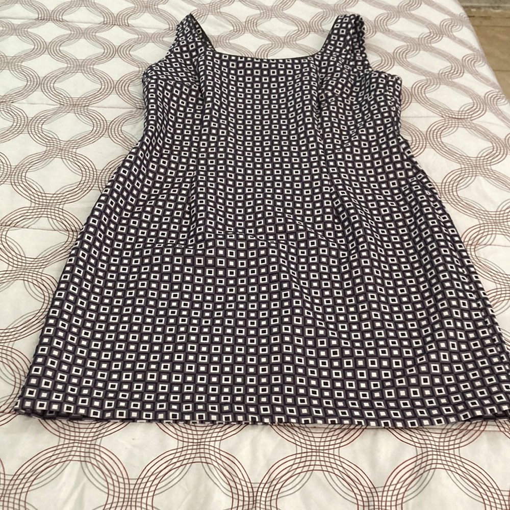 Dress - Picture 3 of 4